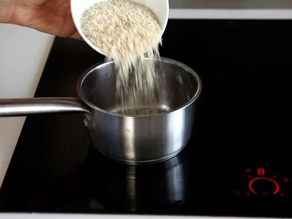 Hrustljava, začinjena solata s hrustljavim rižem iz lososa! - Priprava korak 1