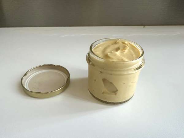 Majoneza iz beljakovinskih jajc: lahka, okusna in brez olja - Priprava korak 4