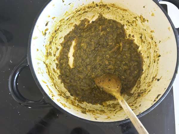 Tradicionalno maroško pecivo z opečnim testom, piščancem in začimbami - Priprava korak 5