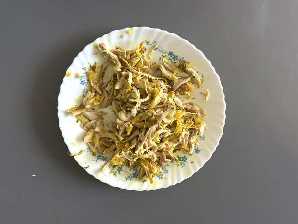 Tradicionalno maroško pecivo z opečnim testom, piščancem in začimbami - Priprava korak 7