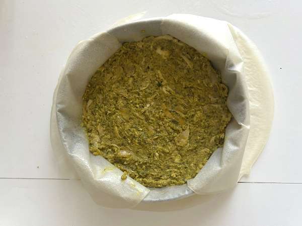 Tradicionalno maroško pecivo z opečnim testom, piščancem in začimbami - Priprava korak 12