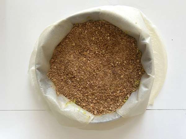 Tradicionalno maroško pecivo z opečnim testom, piščancem in začimbami - Priprava korak 13