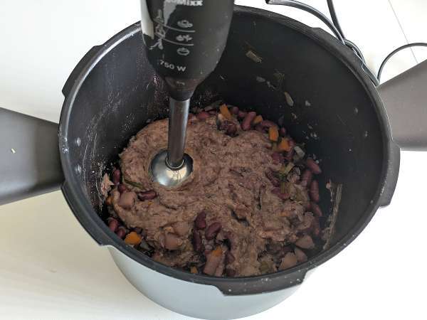 Pasta e fagioli alla veneta: babičin kremni in okusni recept - Priprava korak 4