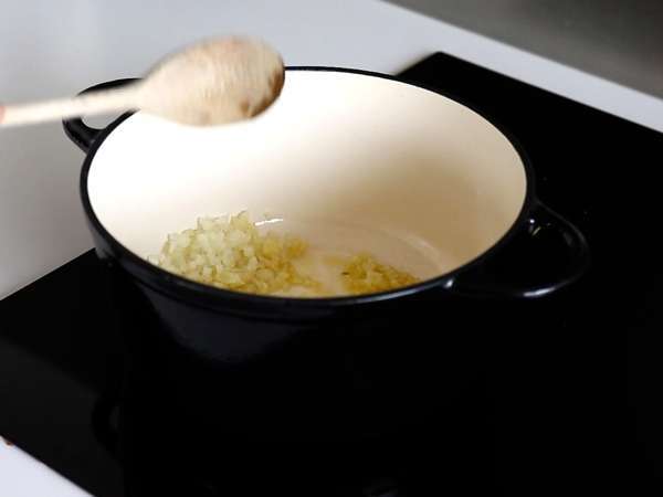 Domača bolonjska omaka - ragù alla bolognese - Priprava korak 1