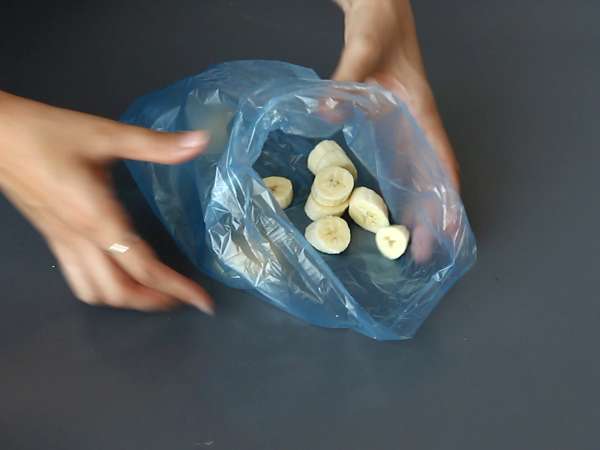 Čokoladni sirotkin super beljakovinski sladoled, pripravljen v 5 minutah! - Priprava korak 1