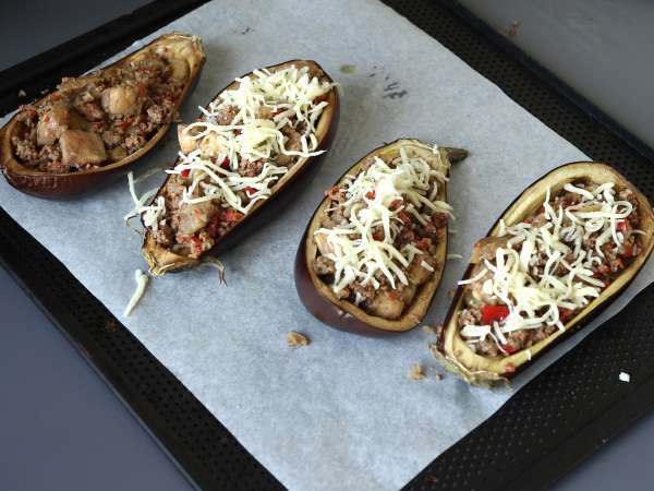 Polnjeni jajčevci z mocarelo au gratin - Priprava korak 7