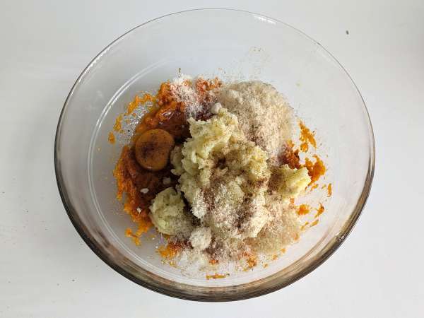 Bučna pečenka z gobami in žilavim sirom scamorza: okusen in enostaven pečen recept - Priprava korak 5