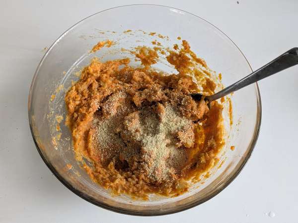 Bučna pečenka z gobami in žilavim sirom scamorza: okusen in enostaven pečen recept - Priprava korak 6