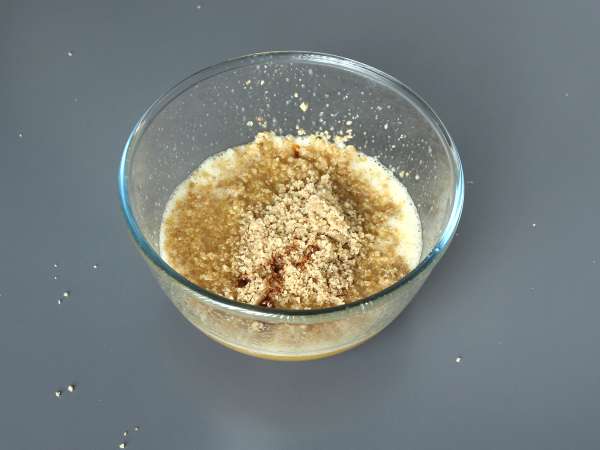 Izjemno enostavna torta z orehi, pripravljena iz samo 4 sestavin - Priprava korak 3