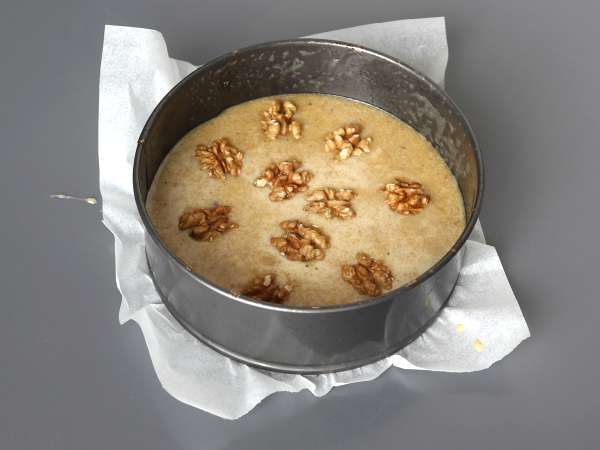 Izjemno enostavna torta z orehi, pripravljena iz samo 4 sestavin - Priprava korak 5