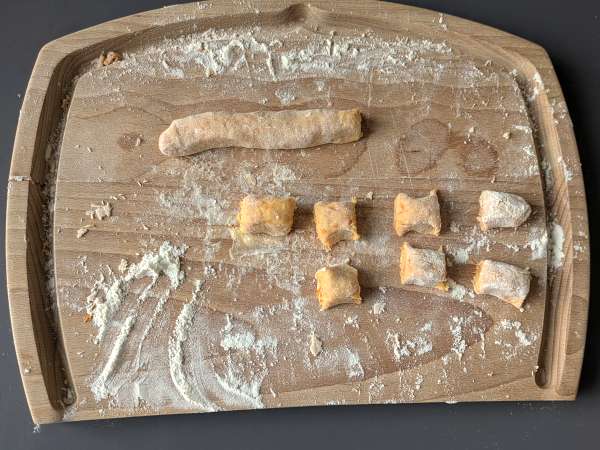 Domači bučni njoki: mehki, nežni in kot nalašč za jesen! - Priprava korak 7