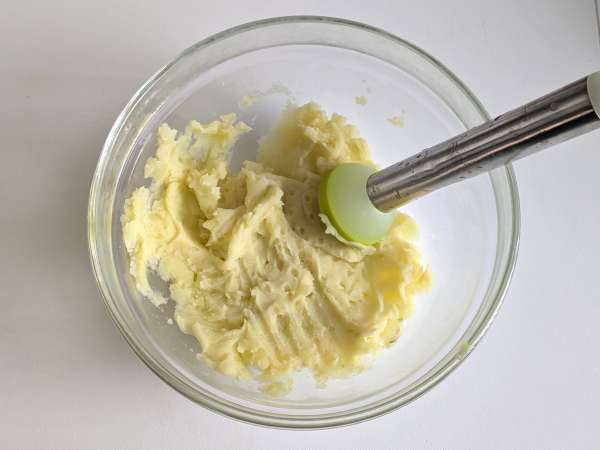 Kremni bučni njoki s Philadelphio in hrustljavimi orehi - Priprava korak 2