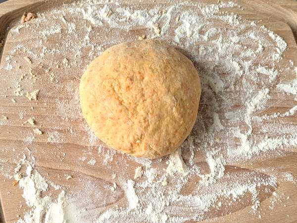 Kremni bučni njoki s Philadelphio in hrustljavimi orehi - Priprava korak 3