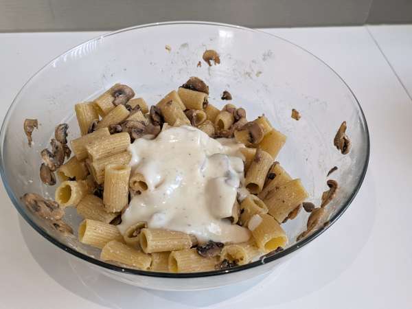 Testenine al forno ai funghi: popoln kremni in žilavi recept za jesen - Priprava korak 7