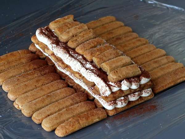 Tiramisu v obliki polena brez kalupa za ljubitelje kave - Priprava korak 7