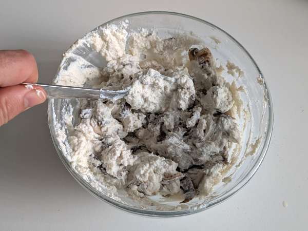 Crespelle rikota in gobe: popoln kremni vegetarijanski recept za vsako priložnost - Priprava korak 4