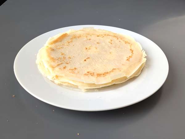 Crespelle rikota in gobe: popoln kremni vegetarijanski recept za vsako priložnost - Priprava korak 6