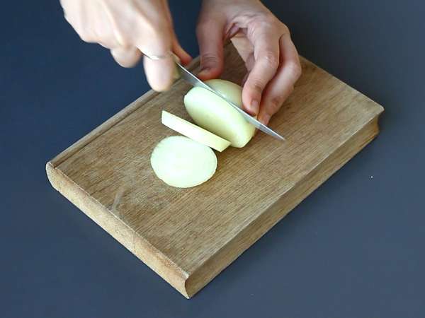 Čebulni tartleti tatin - Priprava korak 1