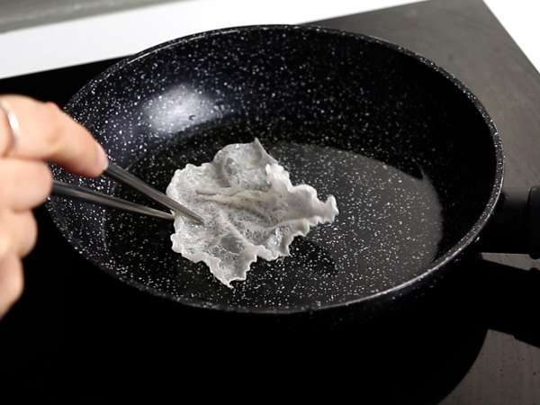 Kako pripraviti čips z riževim papirjem? - Priprava korak 2