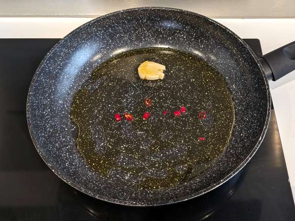 Omako iz lignjev: odlična začimba za testenine - Priprava korak 3