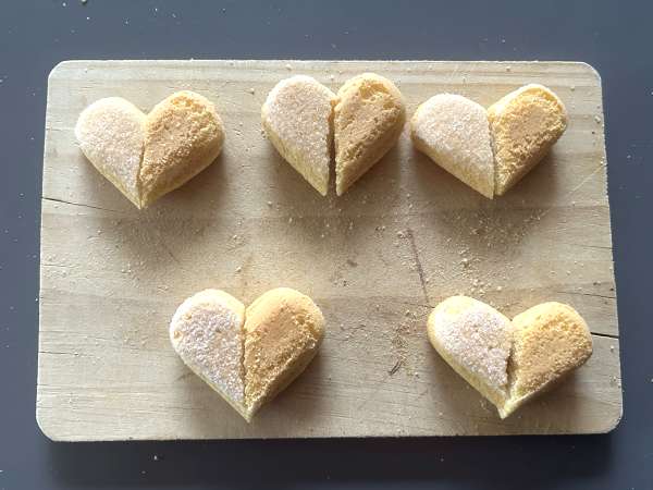 Srčki Soletilla s čokoladnim in pistacijevim premazom - Priprava korak 4