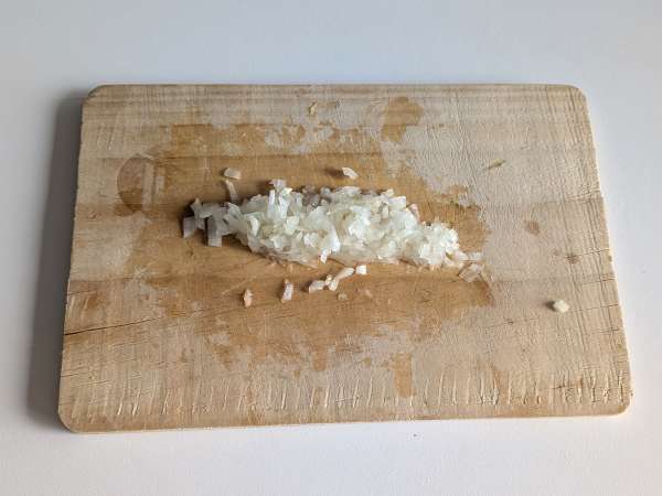 Mehke mesne kroglice v zračnem cvrtniku: hiter in enostaven recept z govedino - Priprava korak 1