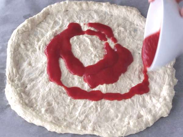 Vlažna pica Margherita - Priprava korak 8