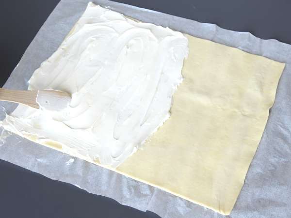 Lupinasti sirovi zvitki z Airfryerjem - Priprava korak 1