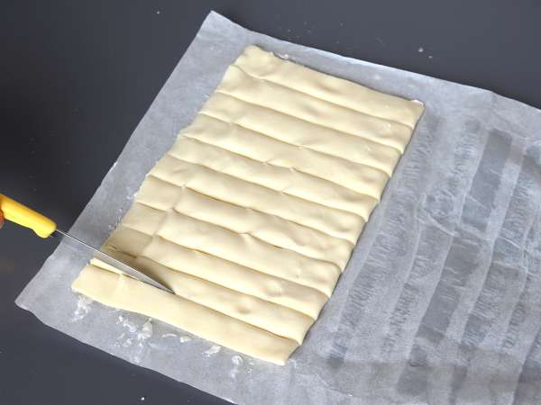 Lupinasti sirovi zvitki z Airfryerjem - Priprava korak 4