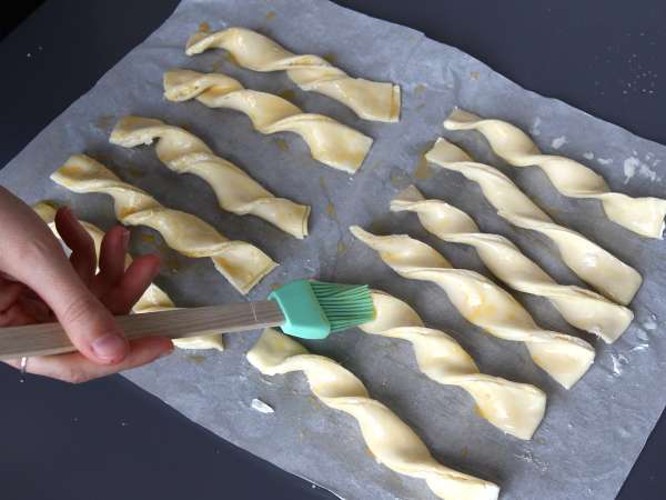 Lupinasti sirovi zvitki z Airfryerjem - Priprava korak 5