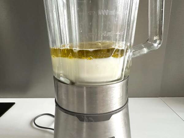 Torta s sardinami: preprost, vlažen in okusen recept - Priprava korak 4