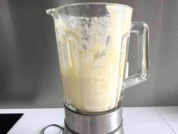 Torta s sardinami: preprost, vlažen in okusen recept - Priprava korak 6