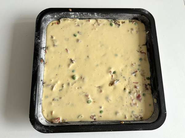 Torta s sardinami: preprost, vlažen in okusen recept - Priprava korak 9