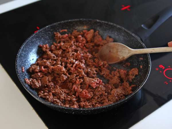 Tortilje, pečene v pečici, s quesadillami in začinjenim govejim nadevom - Priprava korak 2