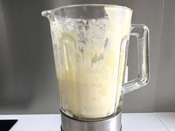 Slano testo za torto v mešalniku: hitro, enostavno in izjemno vlažno - Priprava korak 5