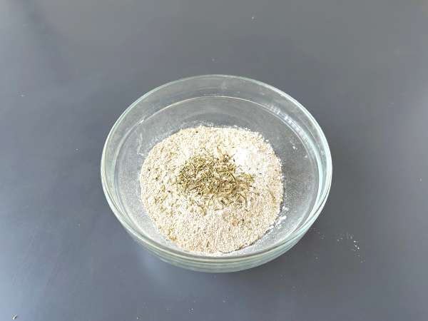 Domači gressini z zelišči: enostavni za pripravo in zelo hrustljavi! - Priprava korak 1