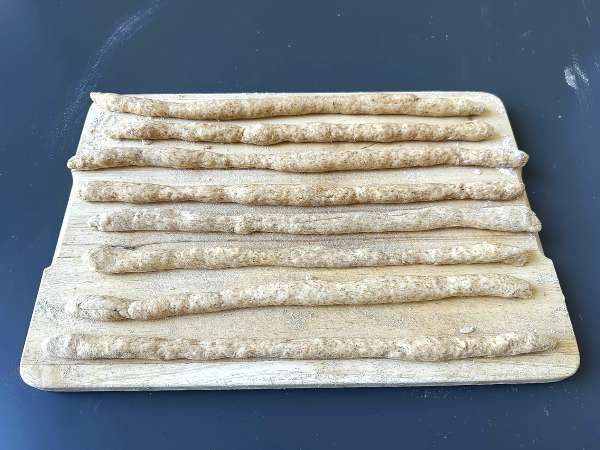 Domači gressini z zelišči: enostavni za pripravo in zelo hrustljavi! - Priprava korak 4