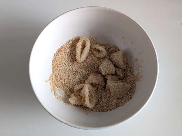 Obročki lignjev v zračnem cvrtniku hrustljavi in lahki - Priprava korak 5