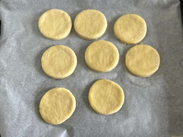 Jagodni kolač, ameriški kolač z jagodno kremo, ki nikoli ne propade. - Priprava korak 5