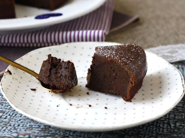 Čokoladni fondant z beljakovinami: preprost recept s sirotko - Priprava korak 5