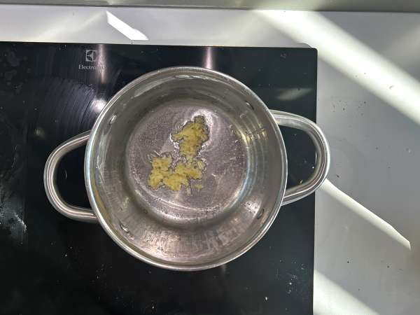 Kari iz koralnih leč s kokosovim mlekom: enostaven in kremast recept - Priprava korak 2