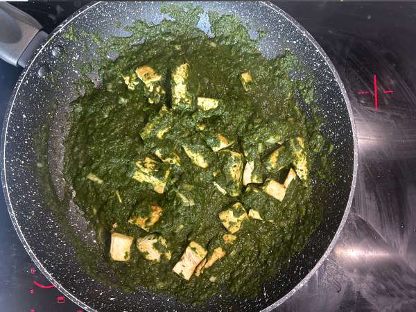 Palak tofu: indijski curry s špinačo in tofujem - Priprava korak 10