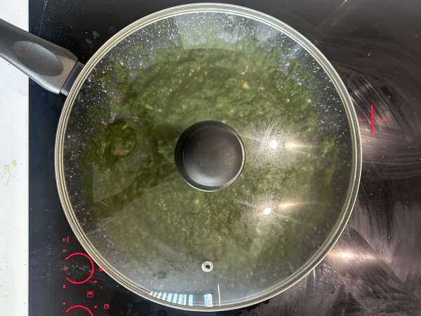 Palak tofu: indijski curry s špinačo in tofujem - Priprava korak 9