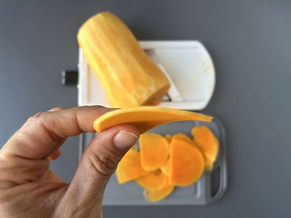 Gratin iz buče butternut v Air Fryerju po vzoru gratina dauphinois - Priprava korak 3
