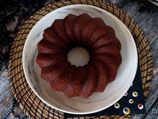 Halloweenska torta Bundt s hudiško slastno glazuro - Priprava korak 6