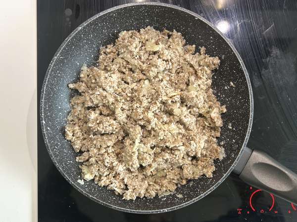 Vegetarijansko polnjeno zelje z gobami, rižem in misom - Priprava korak 4