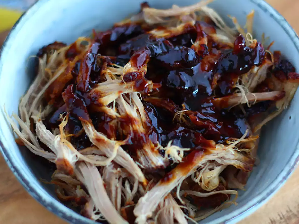 Ameriška trgana svinjina (pulled pork) - fotografija 4