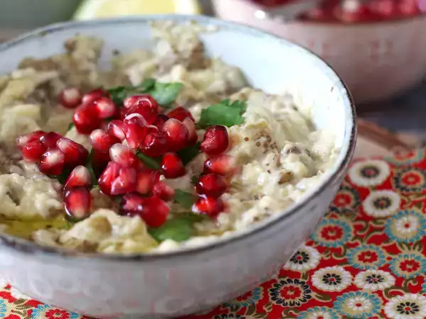 Recept Baba ganoush, okusen libanonski namaz iz jajčevcev