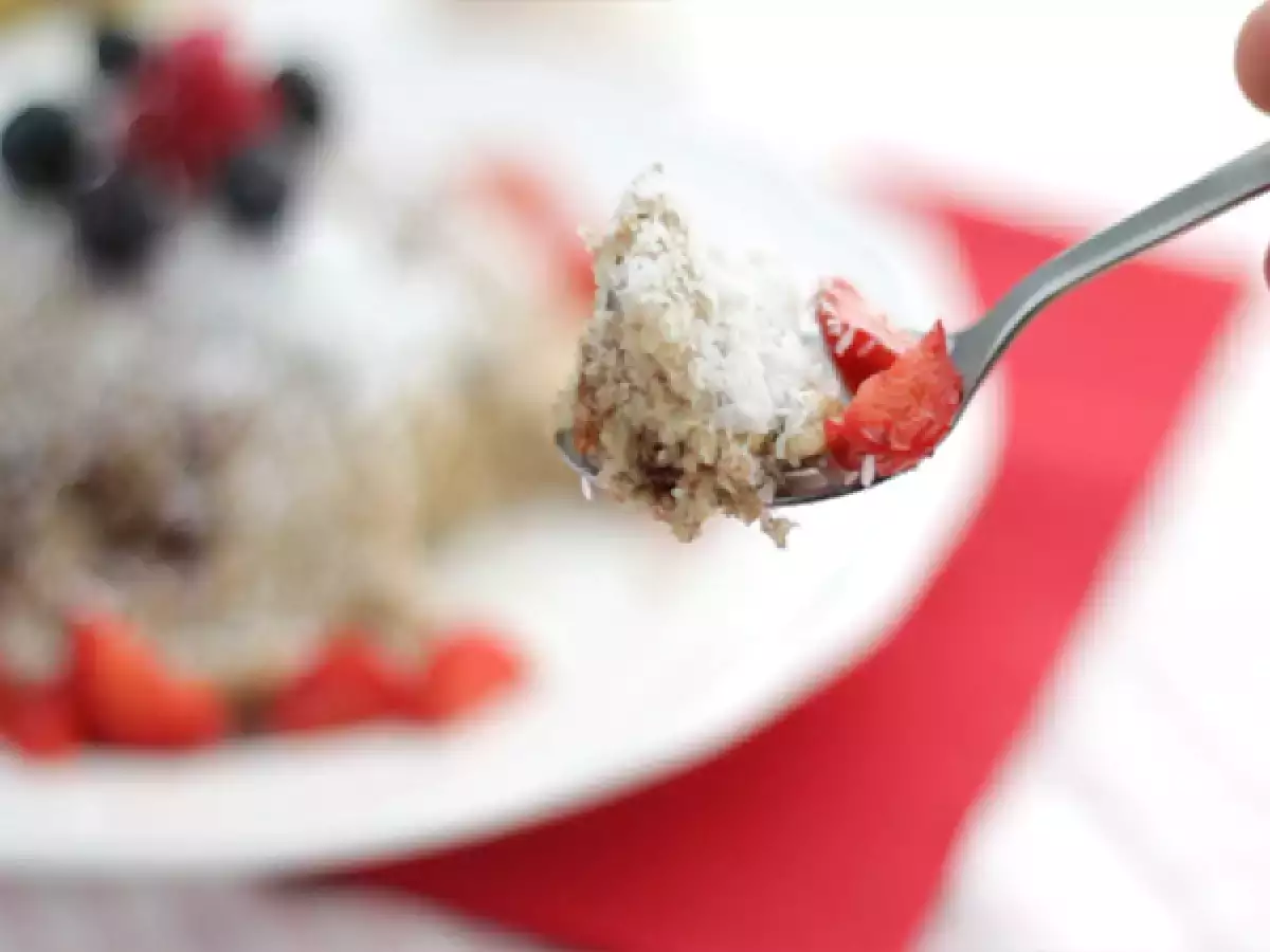 Banana kokosova torta - brez laktoze in glutena - fotografija 3