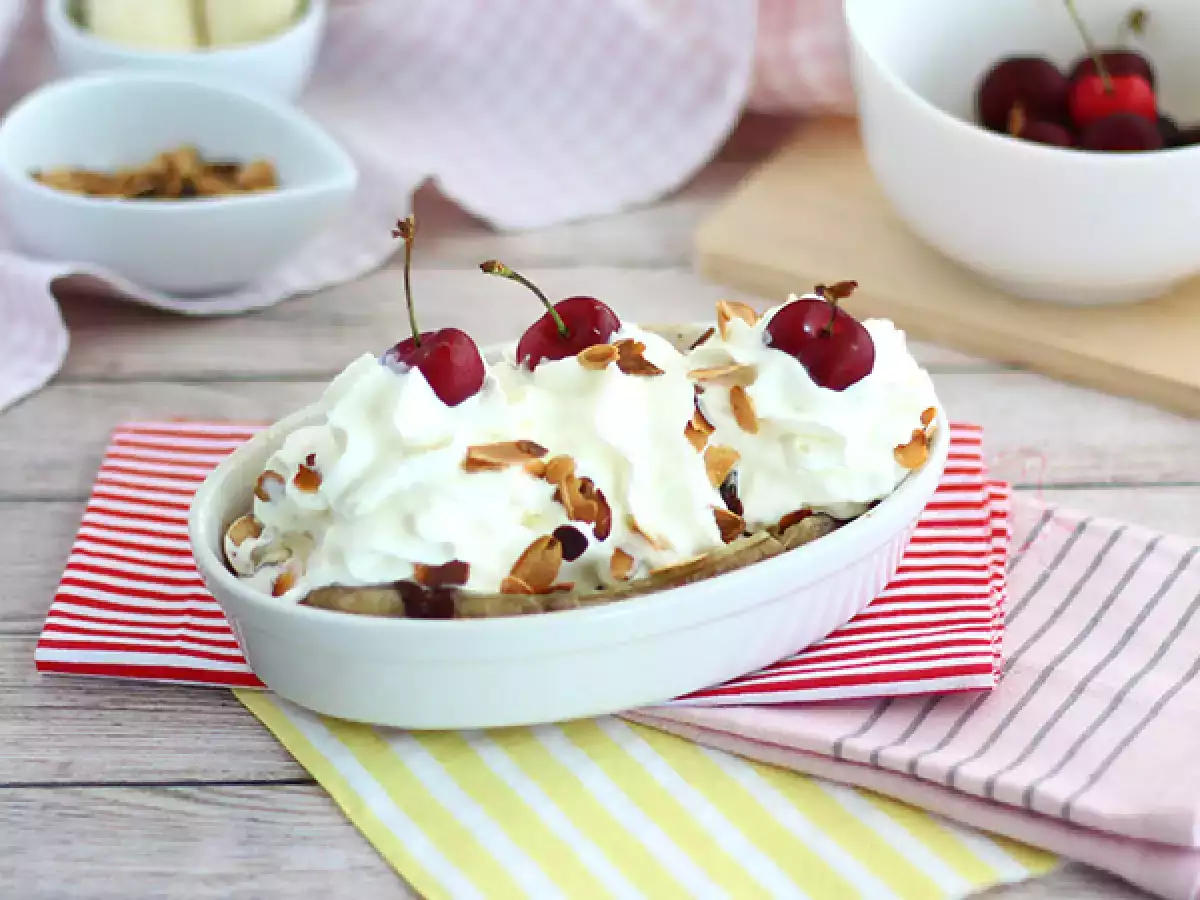 Banana split, znamenita sladoledna sladica